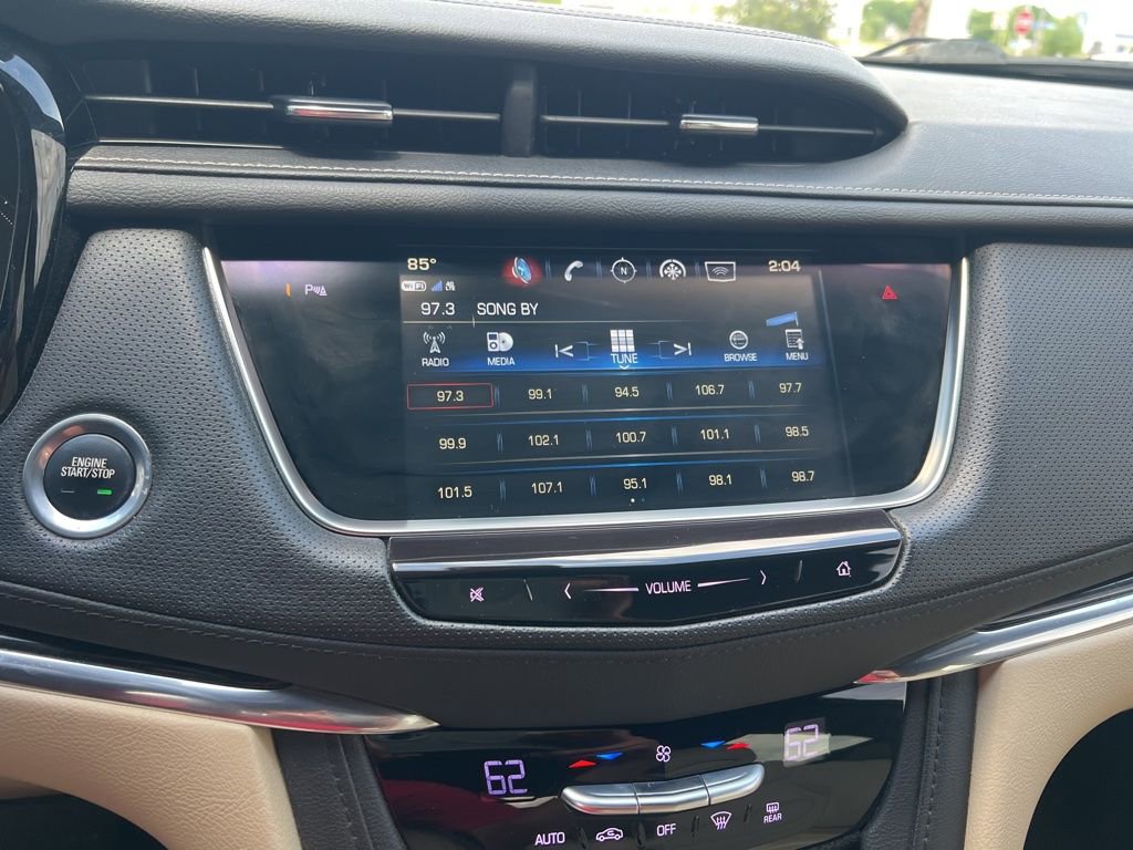 Used 2018 Cadillac XT5 FWD image 12