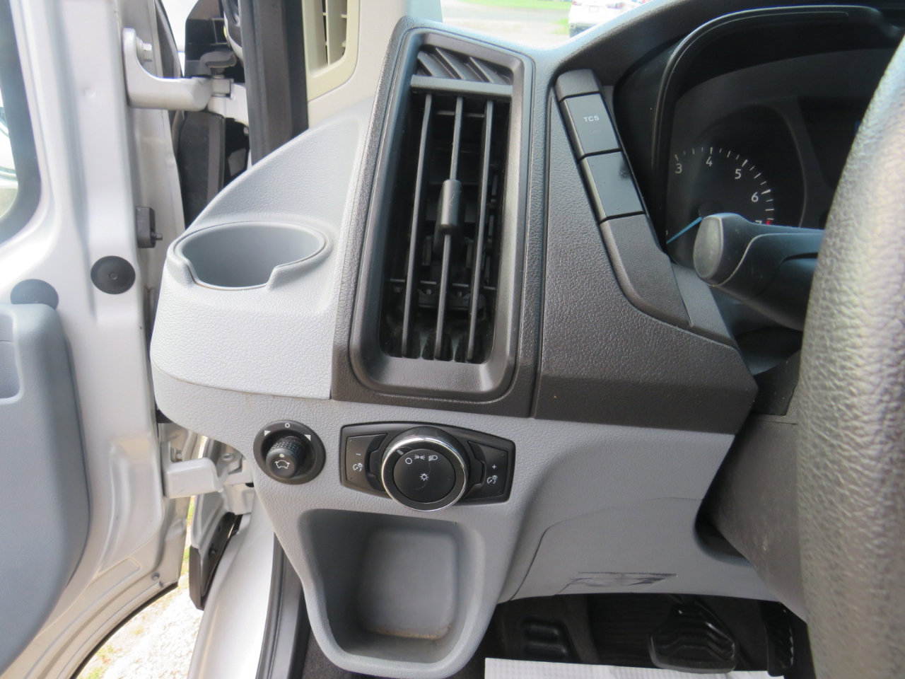 Used 2015 Ford Transit 350 XL RWD image 16