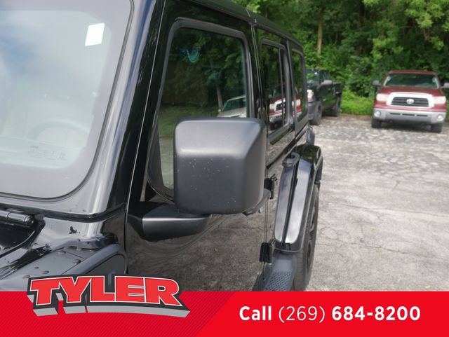Used 2023 Jeep Wrangler Unlimited Sahara w/ Cold Weather Group AWD/4WD image 11