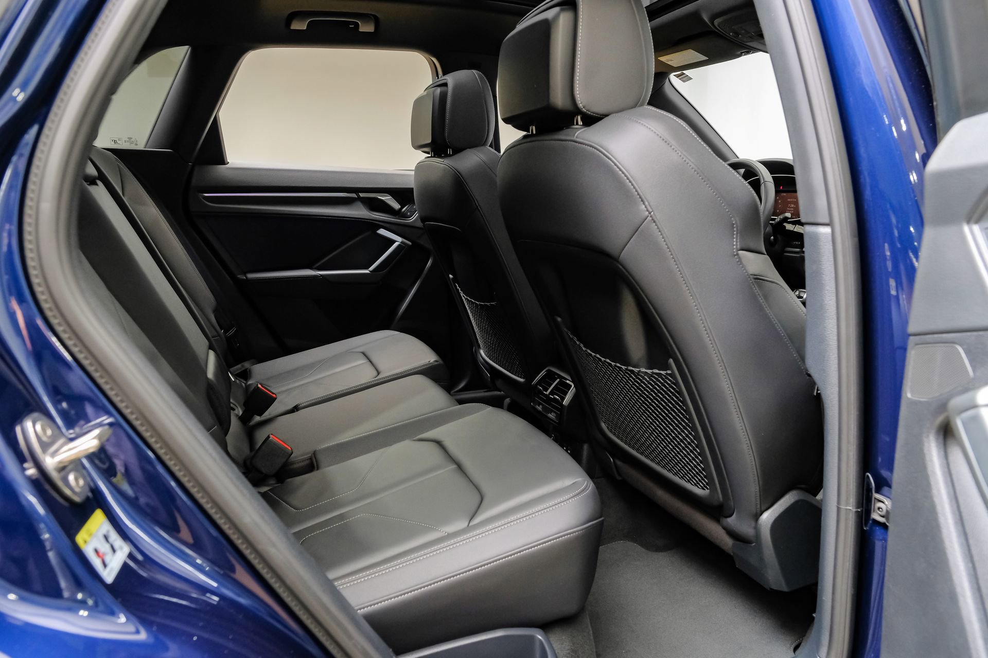Used 2023 Audi Q3 2.0T Premium Plus w/ Premium Plus Package image 40