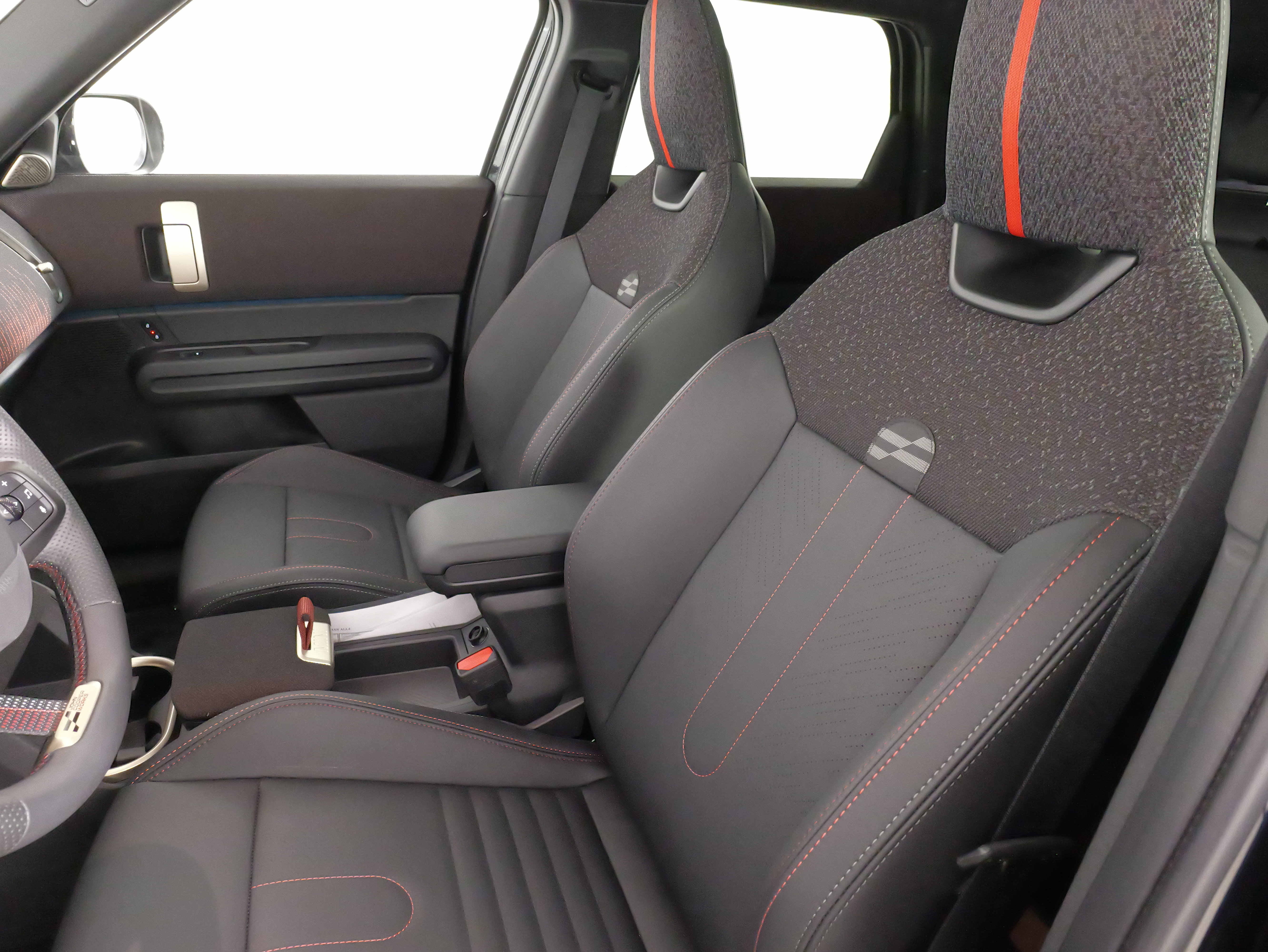 Used 2025 MINI Cooper Countryman John Cooper Works w/ Comfort Package Max AWD/4WD image 30