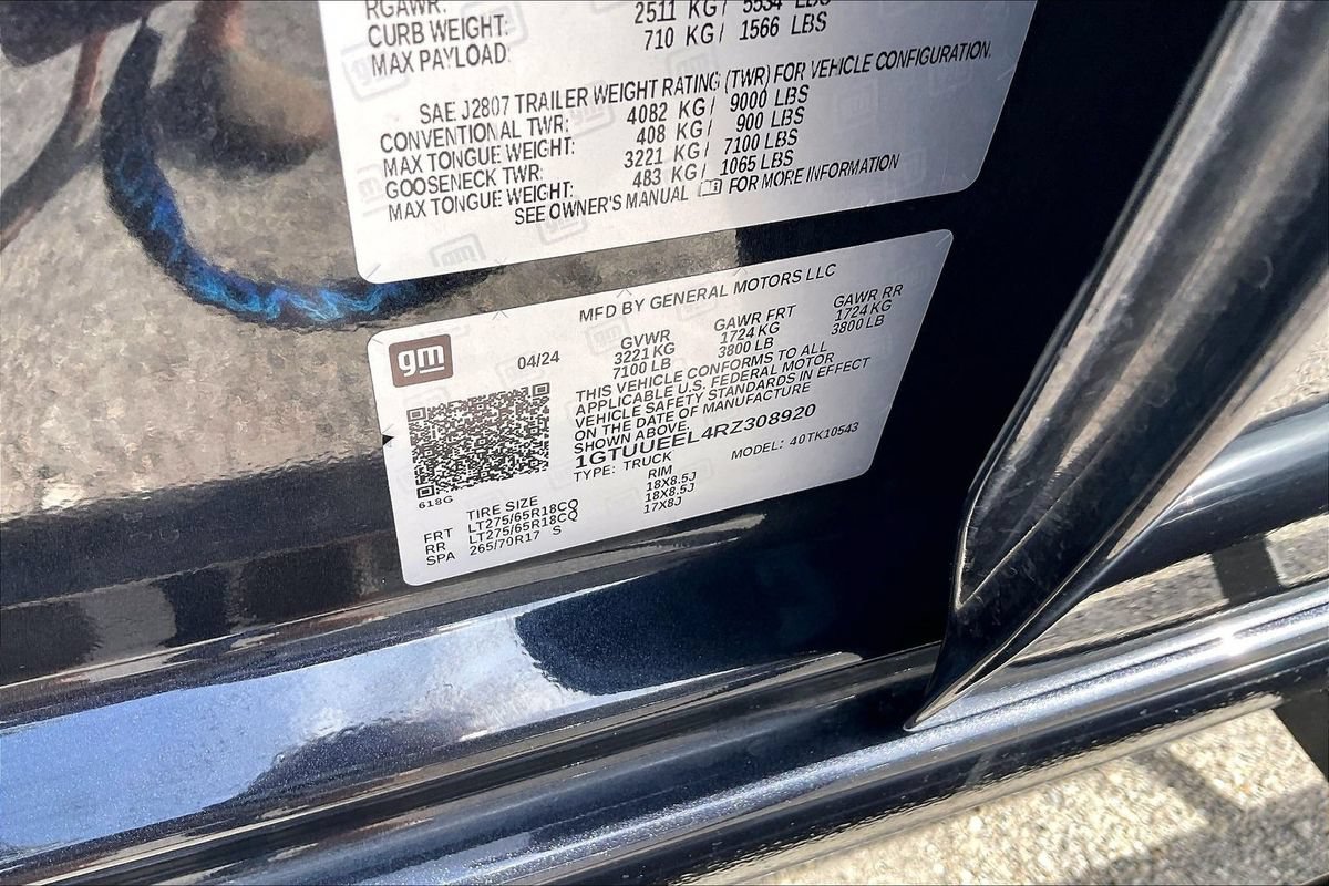 Used 2024 GMC Sierra 1500 AT4 AWD/4WD image 18