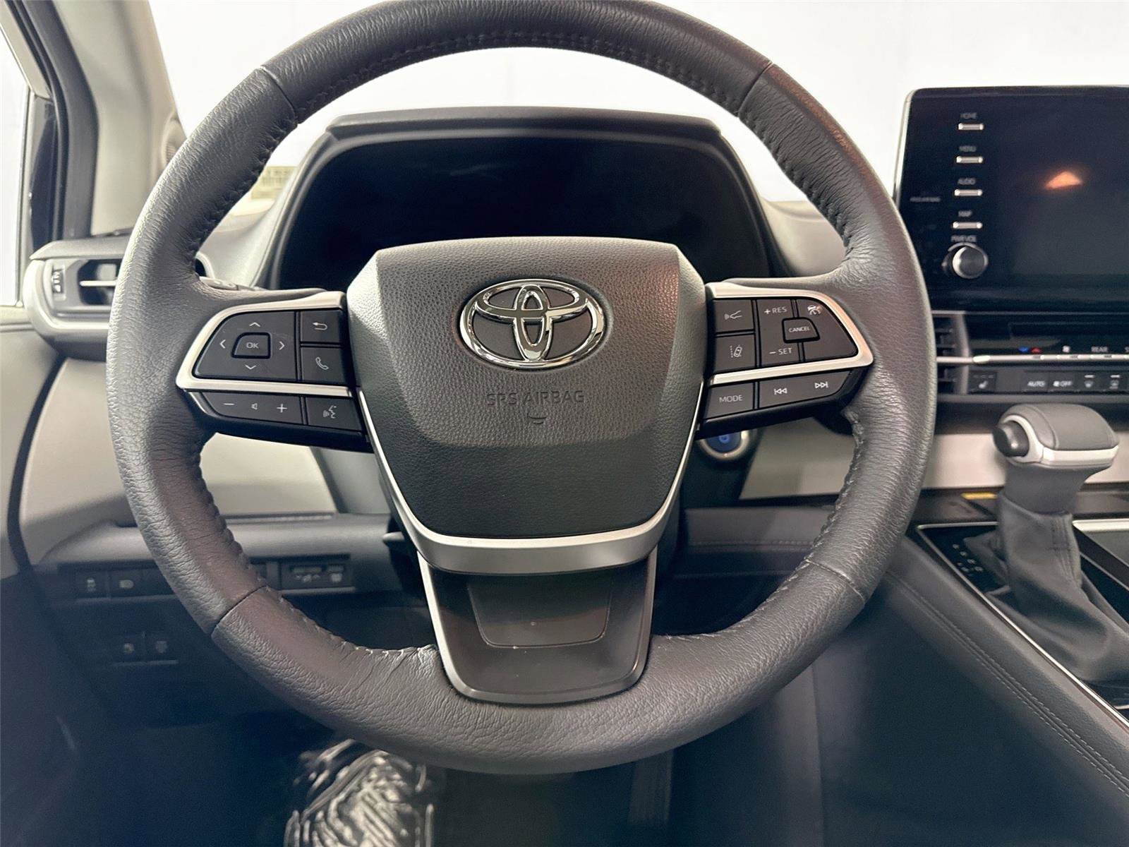 Certified 2023 Toyota Sienna XLE image 35