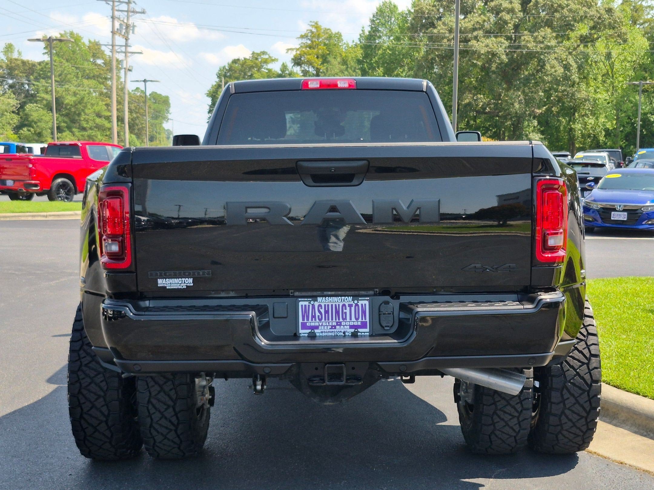 New 2026 RAM 3500 Big Horn AWD/4WD image 6