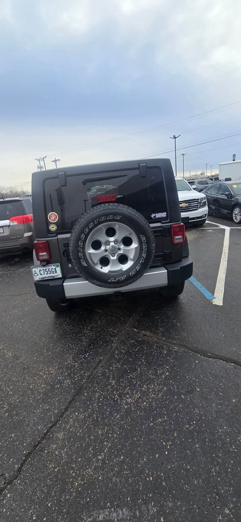 Used 2014 Jeep Wrangler Unlimited Sahara w/ Dual Top Group image 5