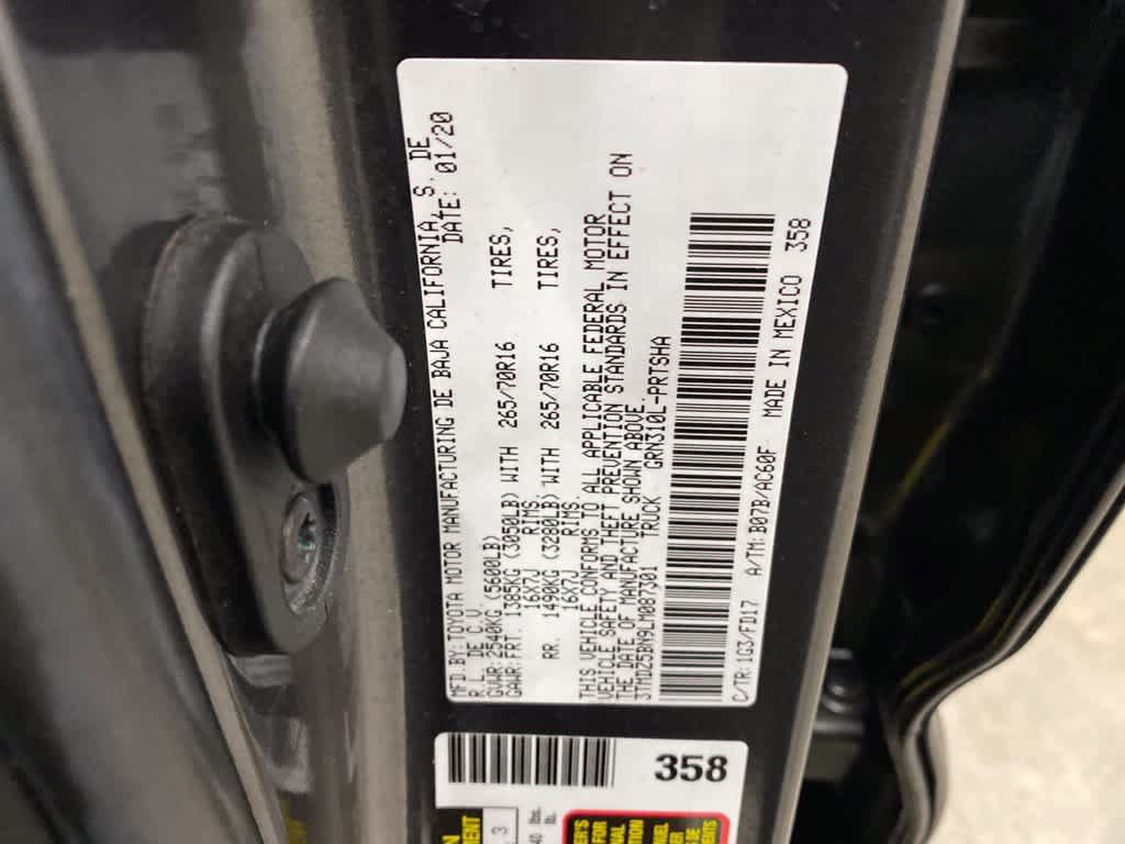 Used 2020 Toyota Tacoma TRD Off-Road AWD/4WD image 30