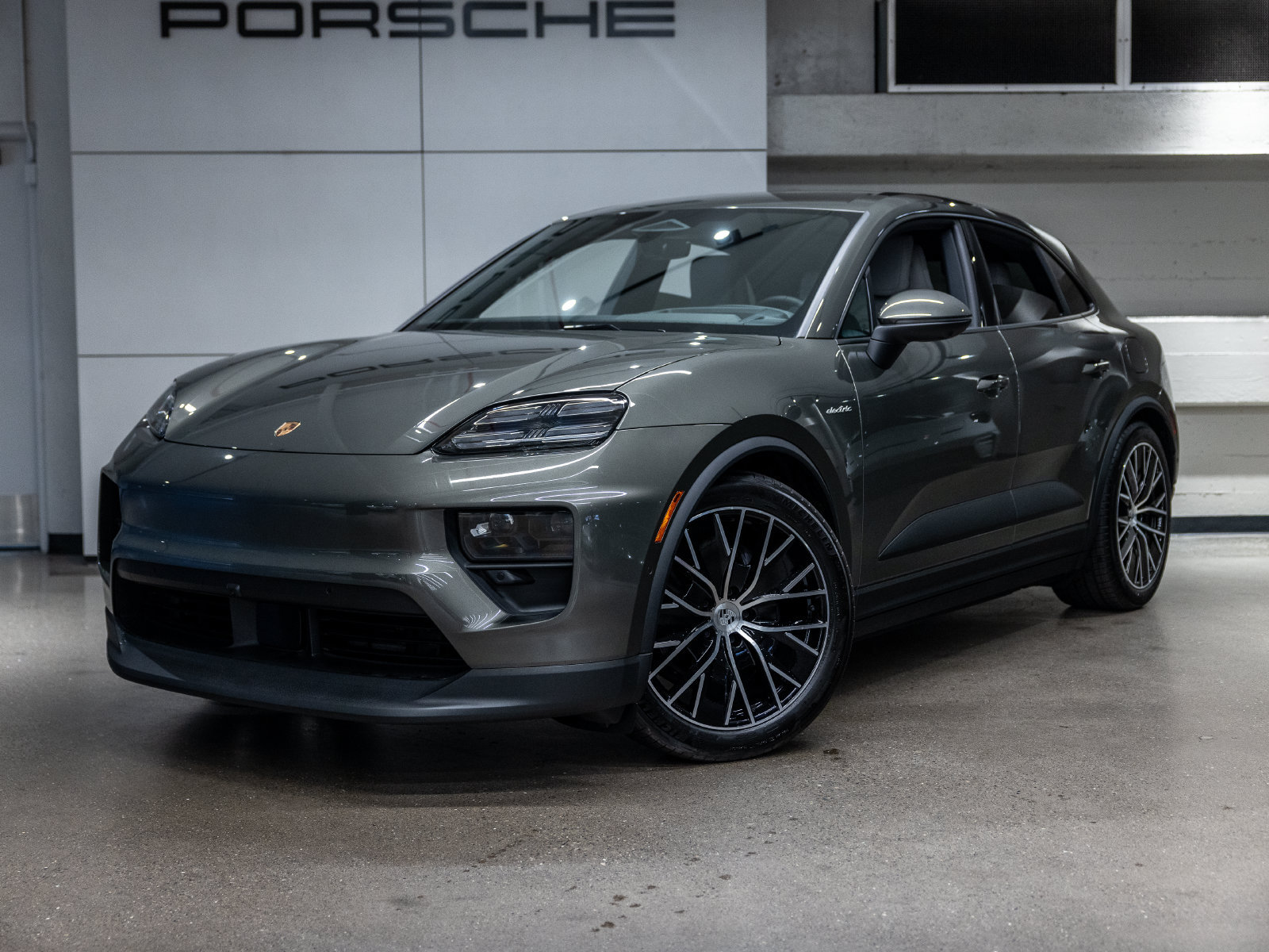 New 2026 Porsche Macan 4 Electric