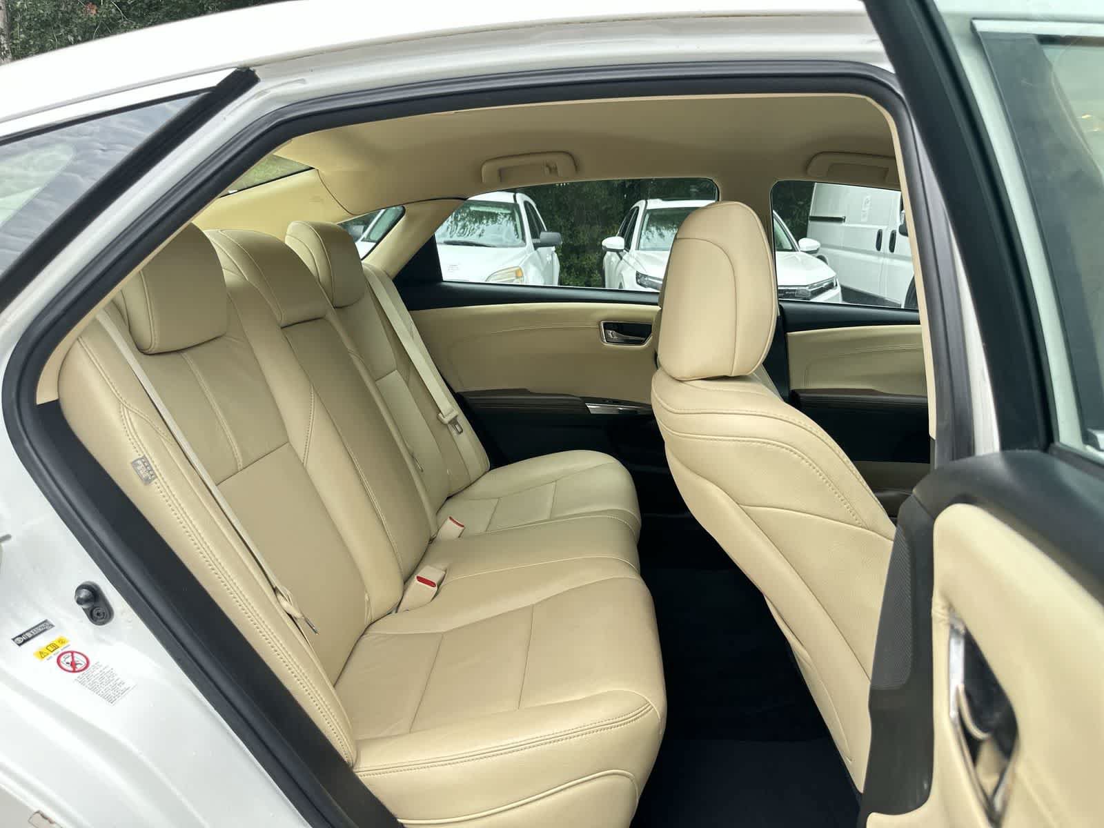 Used 2016 Toyota Avalon XLE FWD image 17