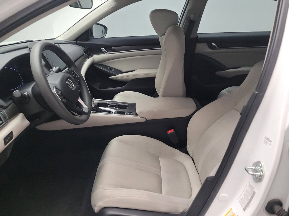 Used 2018 Honda Accord EX image 17