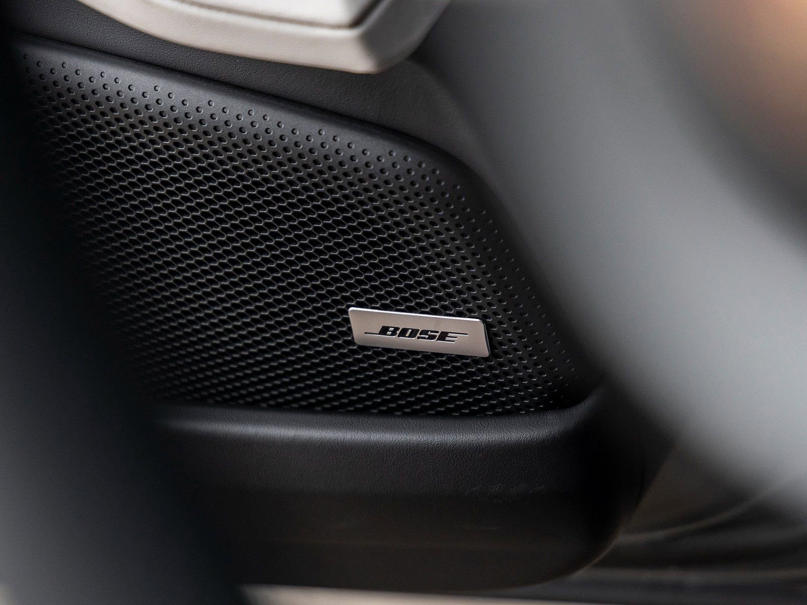 Certified 2025 Porsche Panamera 4 image 23