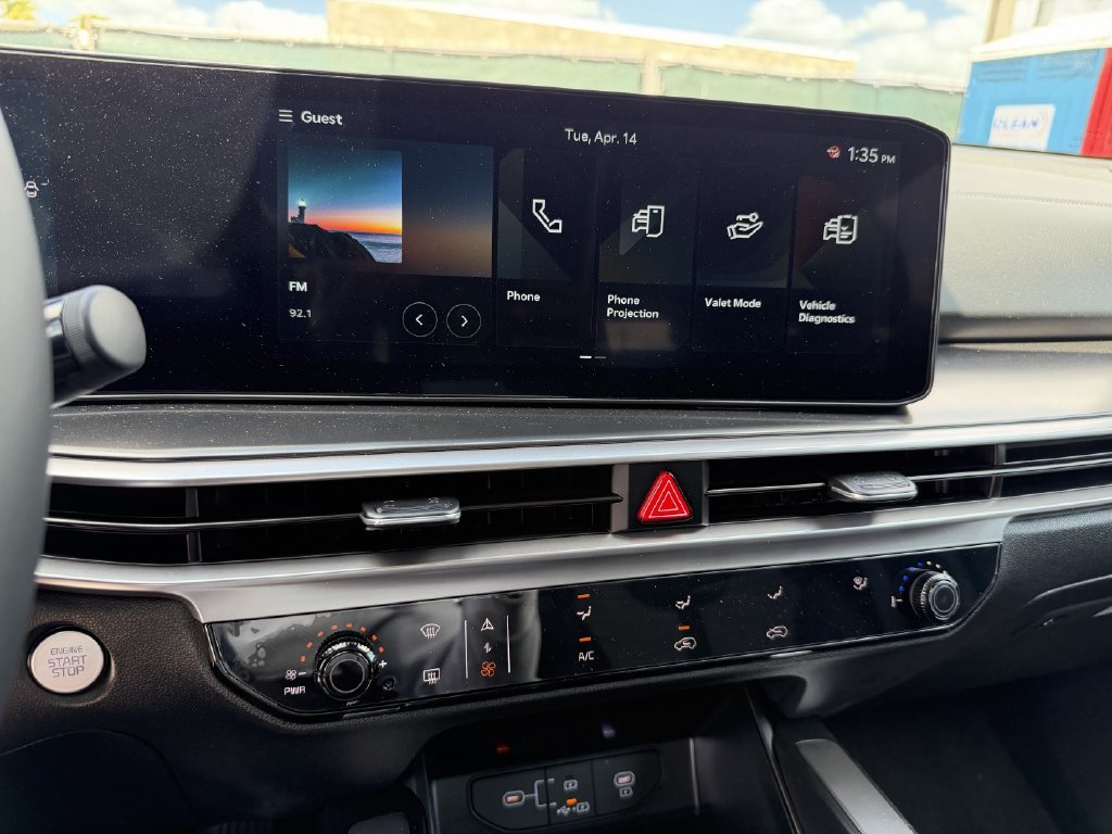 New 2026 Kia Sorento LX FWD image 17