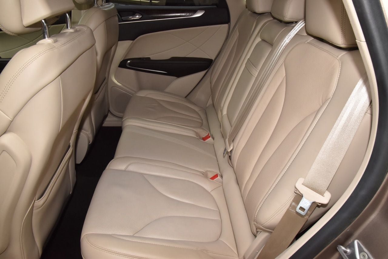 Used 2019 Lincoln MKC Reserve w/ MKC Technology Package FWD image 14