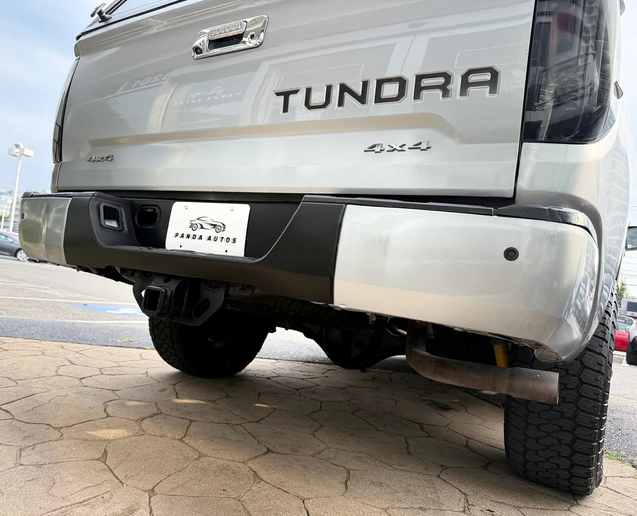 Used 2017 Toyota Tundra Limited w/ Limited Premium Package AWD/4WD image 43
