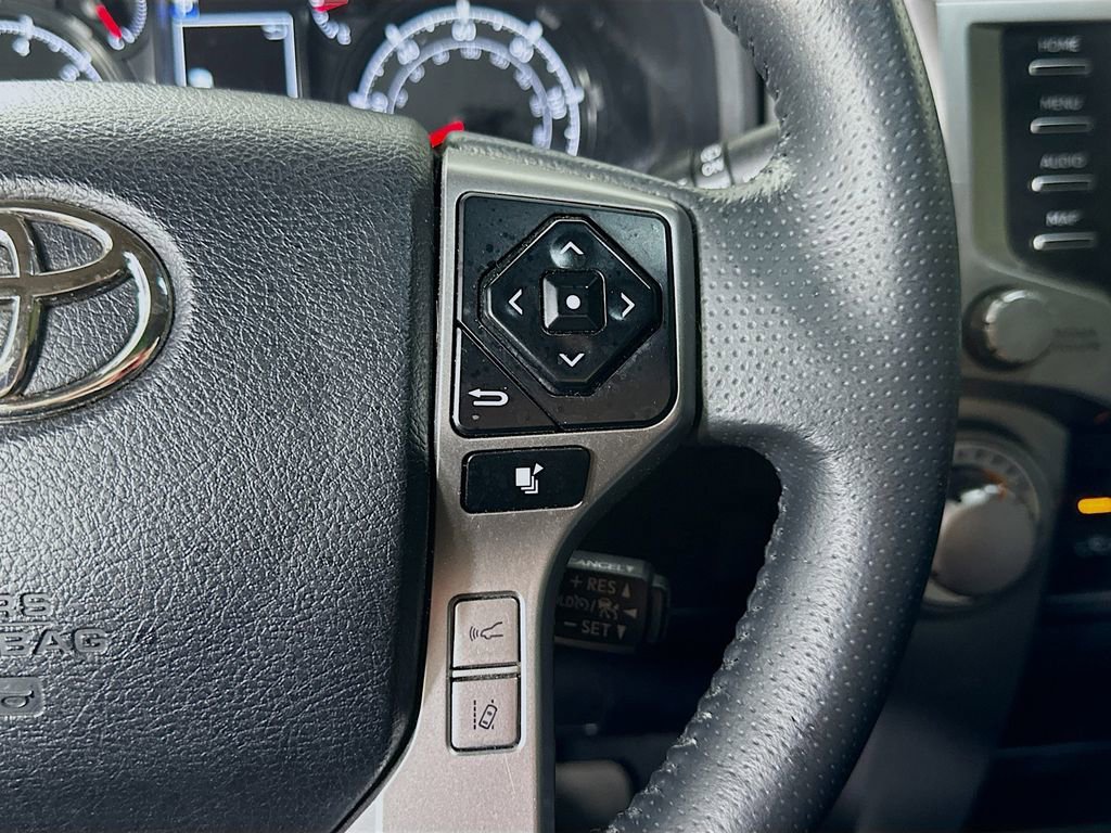 Used 2021 Toyota 4Runner SR5 Premium w/ Moonroof Package RWD image 23