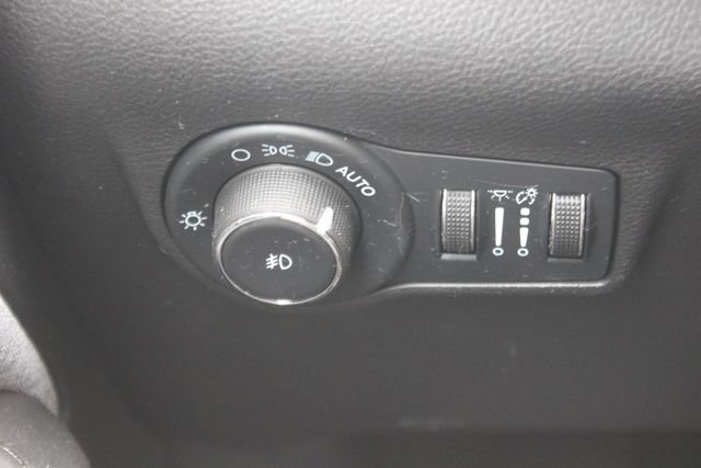 Used 2022 Jeep Compass Latitude w/ Convenience Group image 18