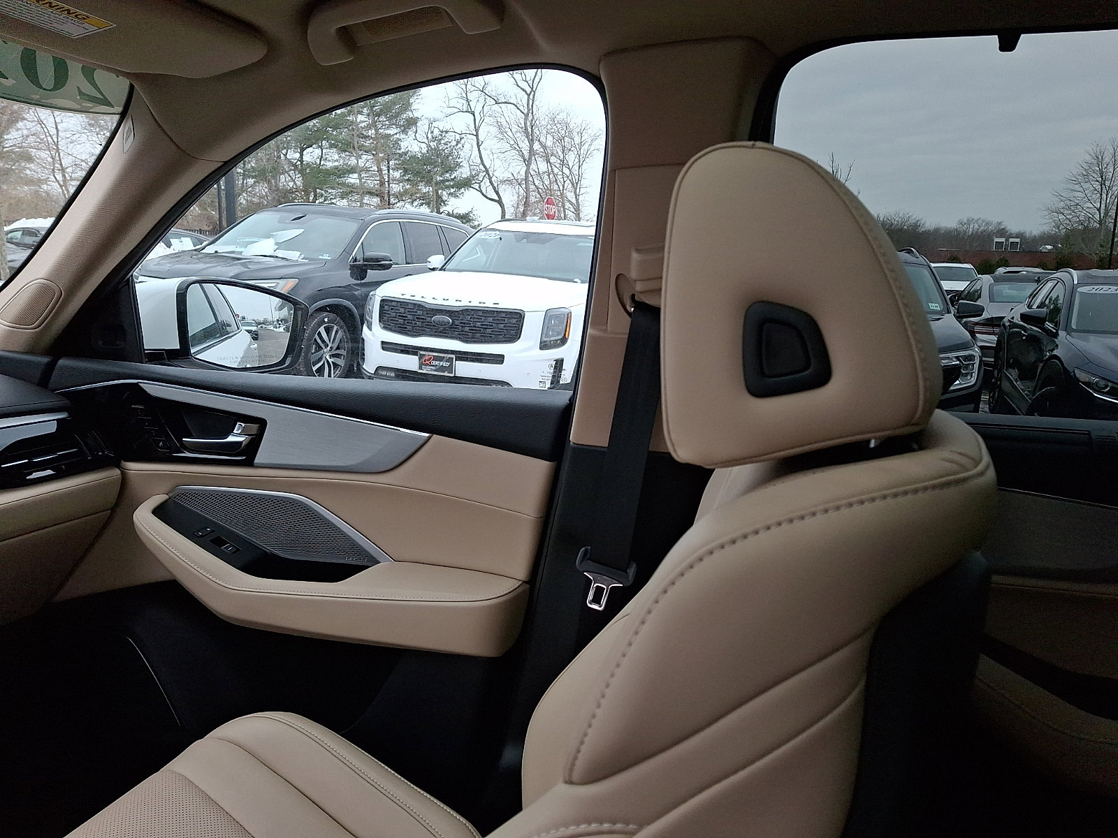 Used 2023 Acura MDX w/ Technology Package image 17