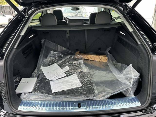 Used 2026 Audi Q8 Premium w/ Convenience Plus Package AWD/4WD image 11