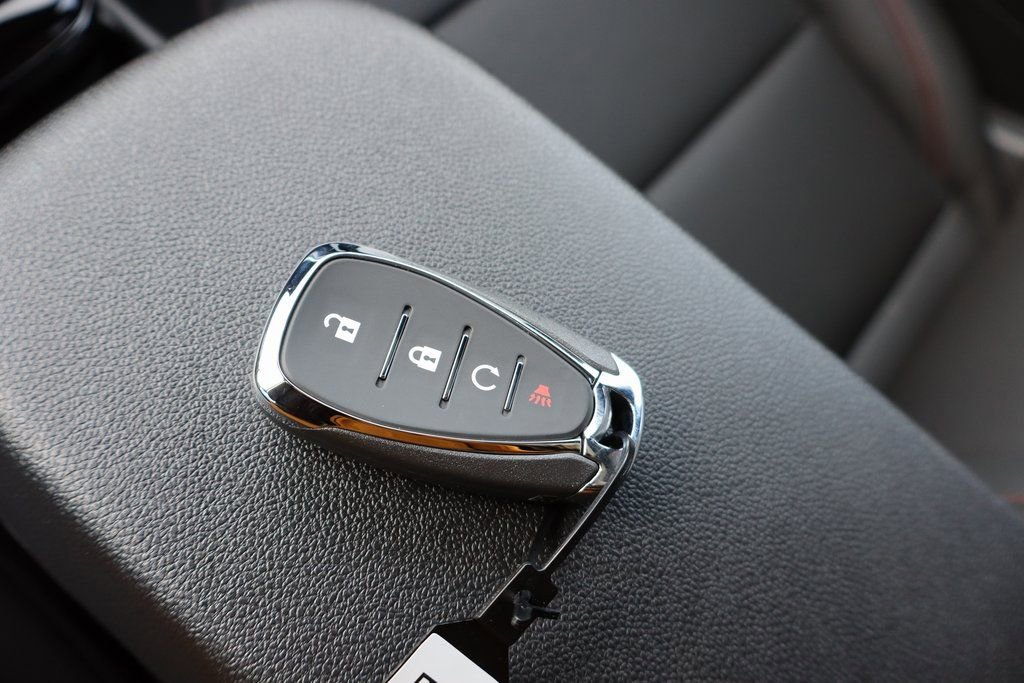 New 2026 Chevrolet Trax RS w/ Sunroof Package image 27