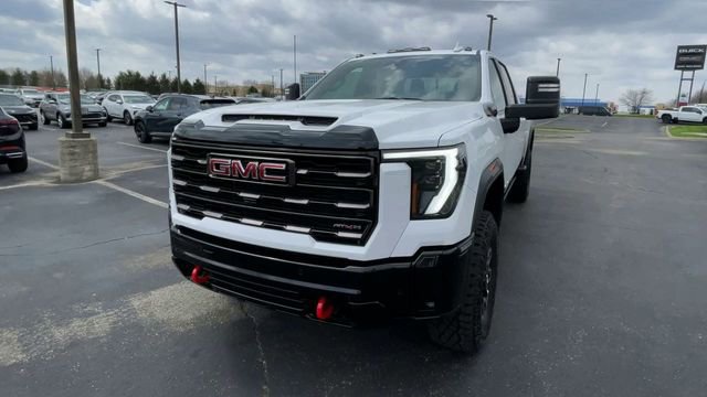 Used 2026 GMC Sierra 2500 AT4X AWD/4WD image 5