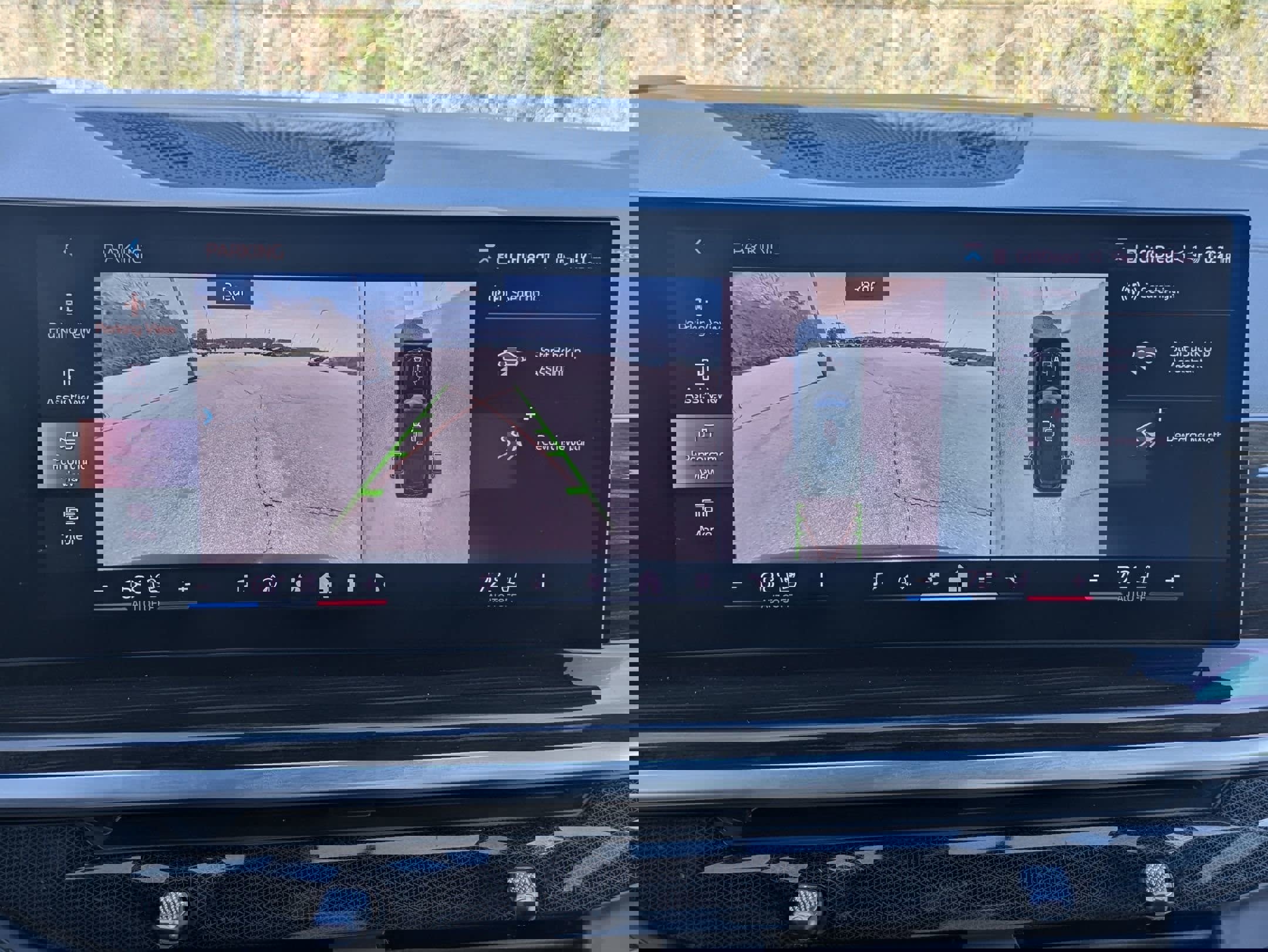 Used 2024 BMW X7 xDrive40i w/ M Sport Package image 14