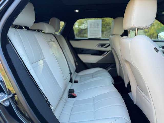 Used 2022 Land Rover Range Rover Velar R-Dynamic S image 18