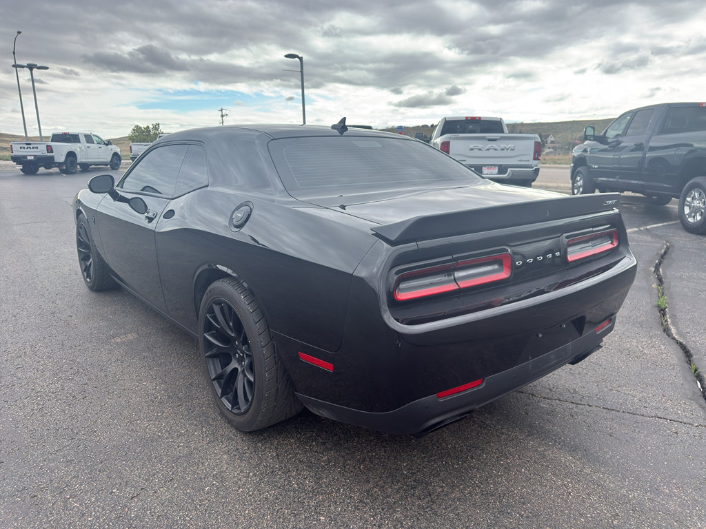 Used 2015 Dodge Challenger SRT Hellcat RWD image 7