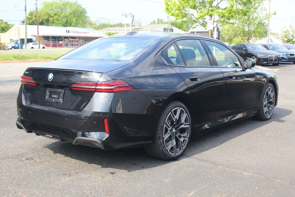 New 2027 BMW 550e xDrive AWD/4WD image 9