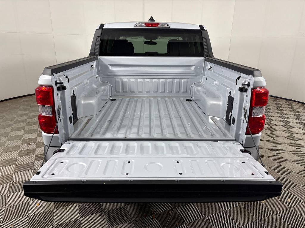 New 2026 Ford Maverick XLT image 25