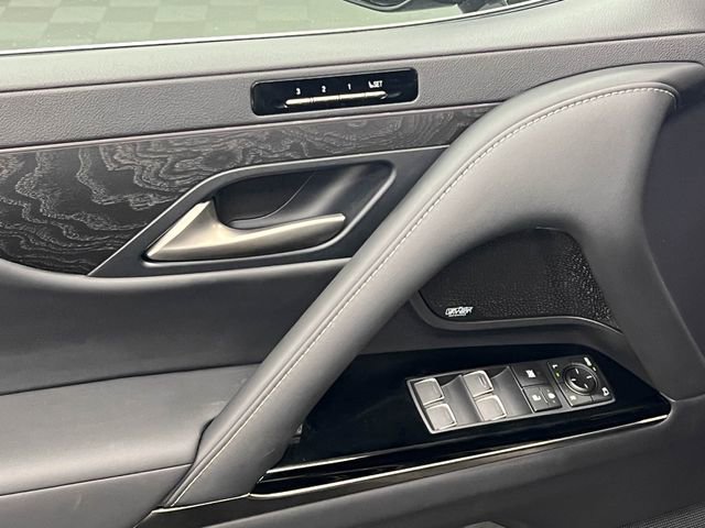 Used 2024 Lexus LX 600 4WD w/ Interior Upgrade Package image 10