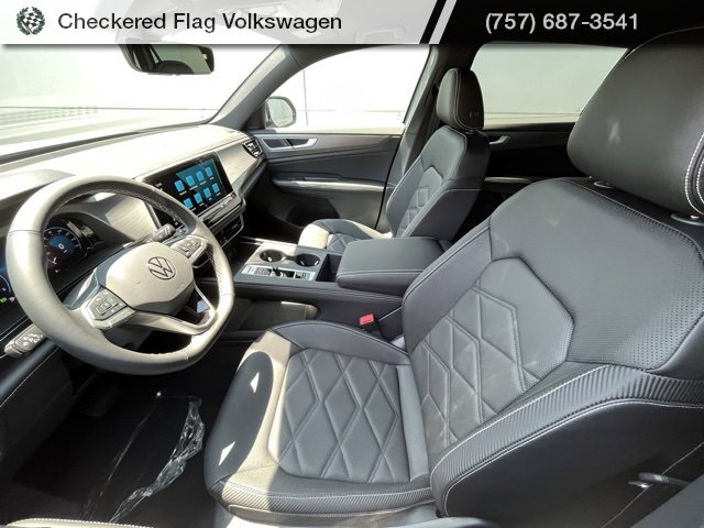 New 2025 Volkswagen Atlas Cross Sport SE image 2