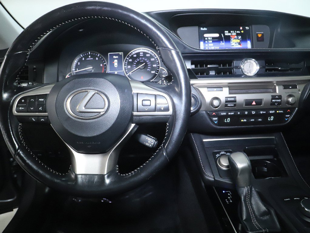 Used 2016 Lexus ES 350 w/ Accessory Package 2 FWD image 30
