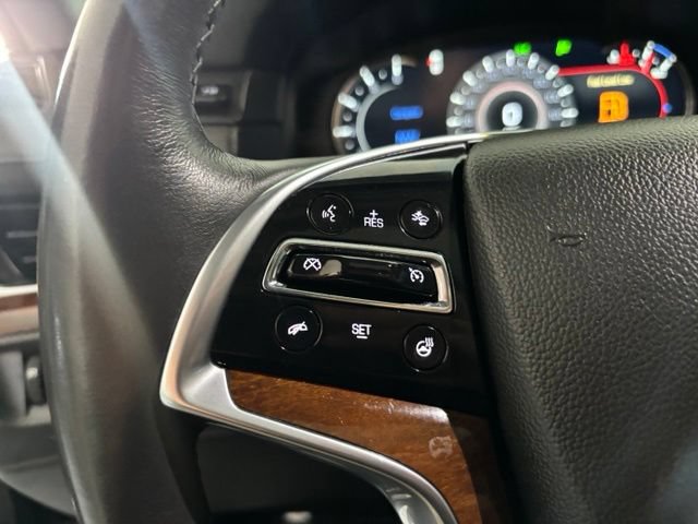Used 2018 Cadillac Escalade Premium Luxury AWD/4WD image 18