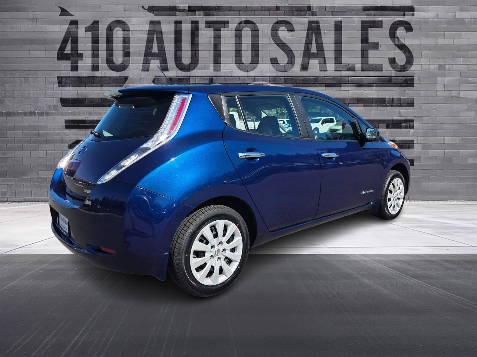 Used 2017 Nissan Leaf S w/ Charge Package FWD image 3