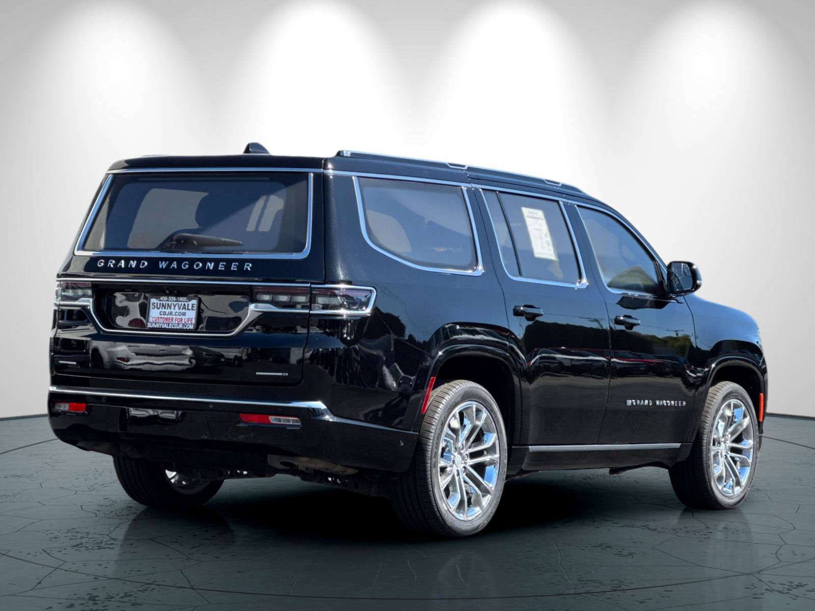 Used 2022 Jeep Grand Wagoneer Series II w/ Premium Group II AWD/4WD image 4
