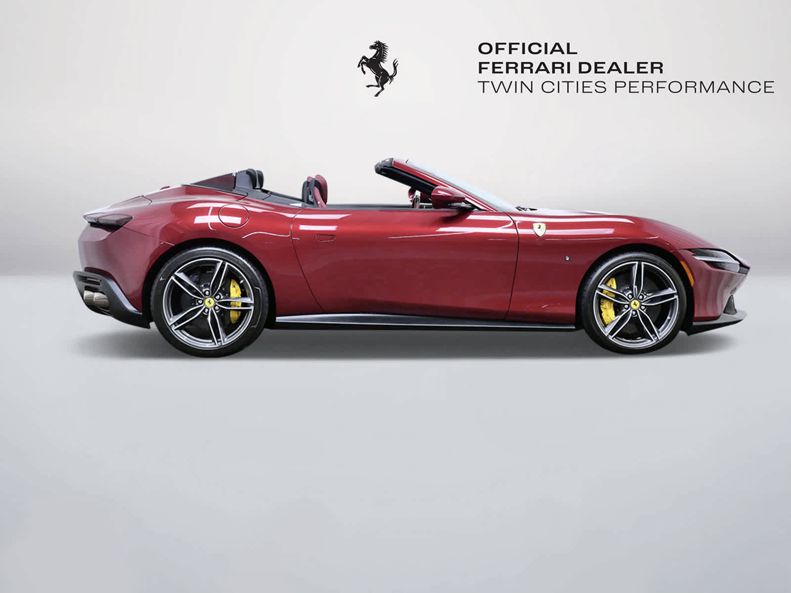 Certified 2025 Ferrari Roma Spider RWD image 9