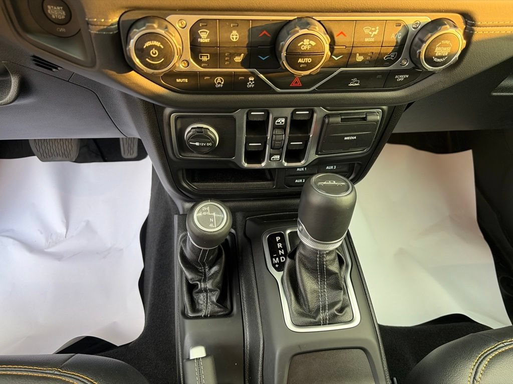 Used 2025 Jeep Gladiator Sport AWD/4WD image 30
