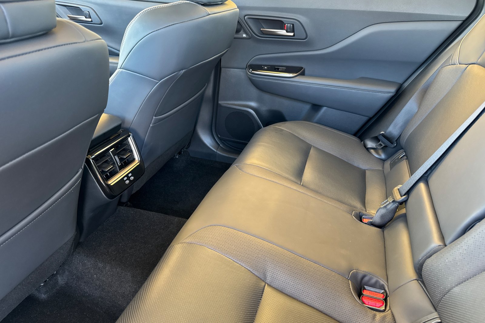 Certified 2025 Toyota Crown Signia w/ Advanced Technology Package AWD/4WD image 15