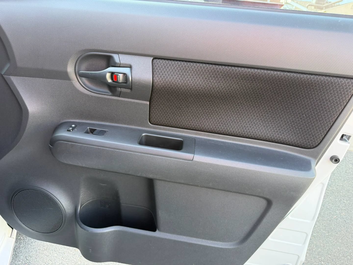 Used 2010 Scion xB FWD image 15