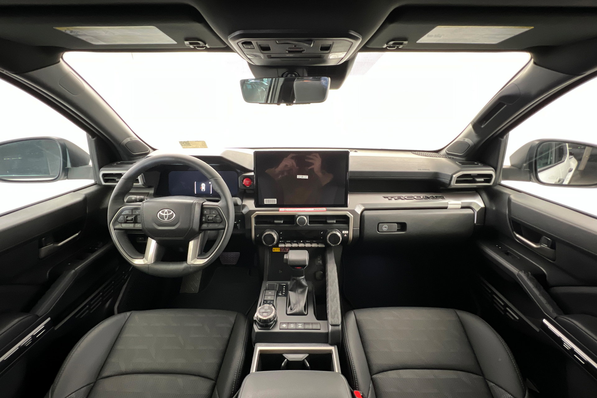 Used 2025 Toyota Tacoma TRD Off-Road w/ TRD Off Road Premium Package AWD/4WD image 9