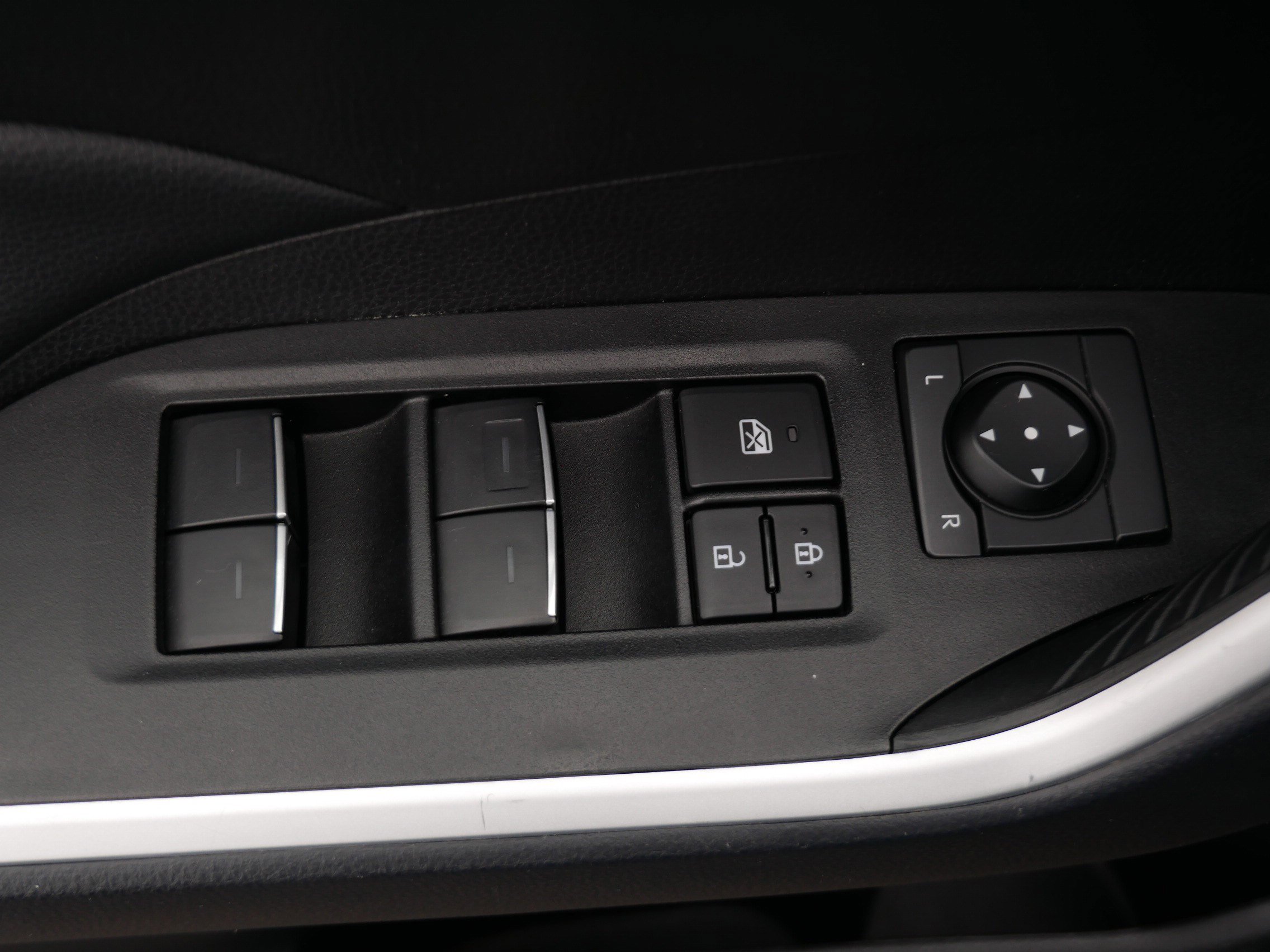 Certified 2025 Toyota RAV4 XLE image 19