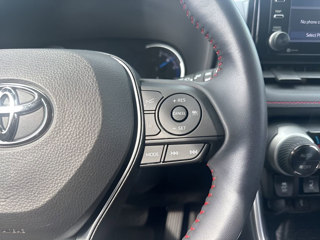 Used 2021 Toyota RAV4 SE image 15