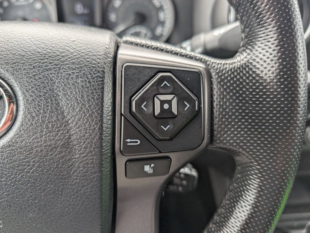 Used 2016 Toyota Tacoma TRD Off-Road w/ Towing Package image 24