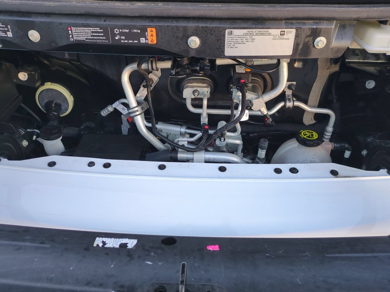 Used 2024 Chevrolet Brightdrop 600 w/ Battery Pack, Max Range AWD/4WD image 28