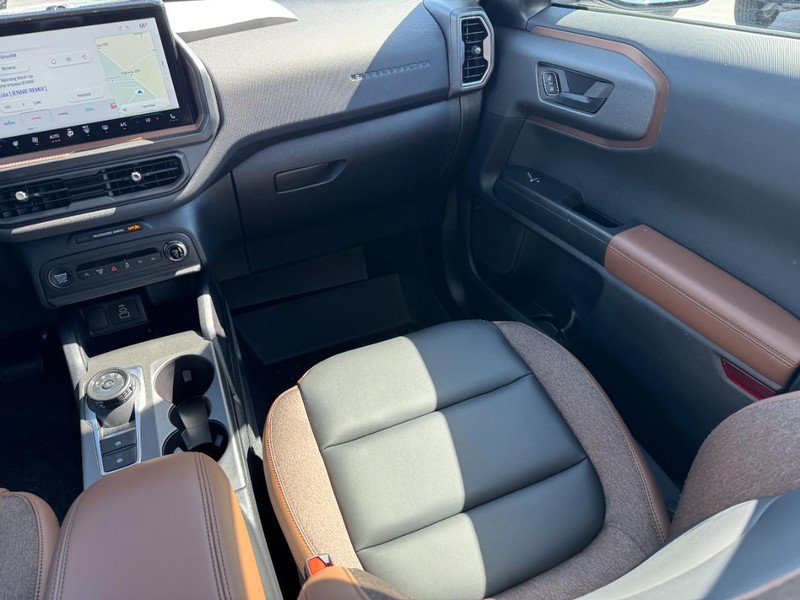Used 2025 Ford Bronco Sport Outer Banks w/ Outer Banks Tech Package+ AWD/4WD image 15