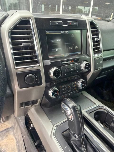 Used 2015 Ford F150 Lariat w/ Equipment Group 501A Mid AWD/4WD image 18