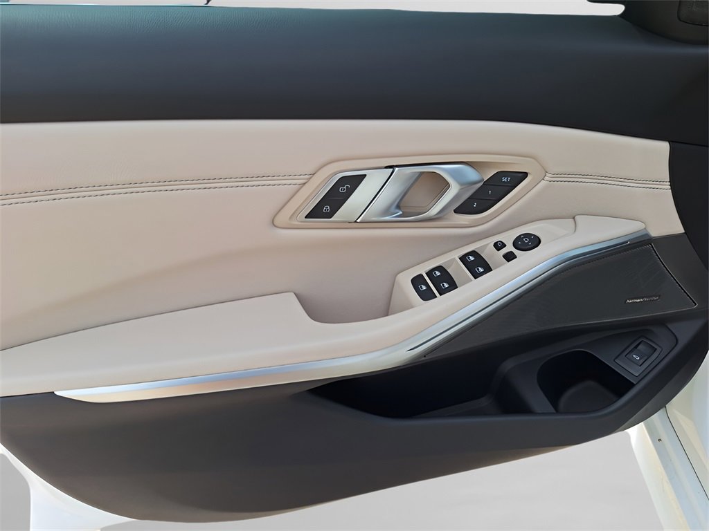 Used 2023 BMW 330i Sedan w/ Premium Package image 30