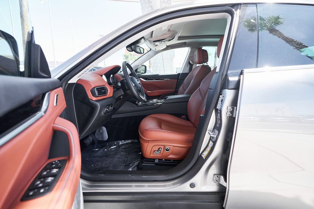 Used 2022 Maserati Levante GT image 17