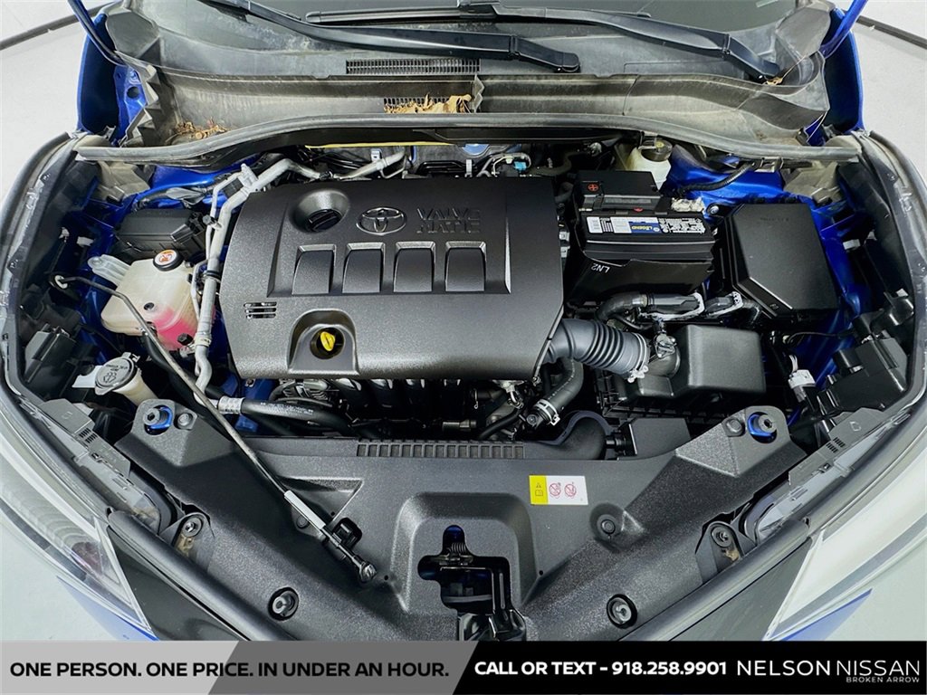 Used 2020 Toyota C-HR XLE image 28