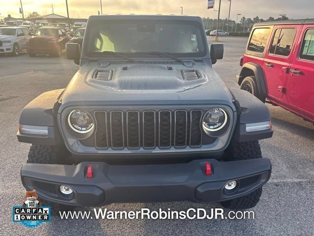 Used 2024 Jeep Wrangler Unlimited Rubicon w/ Convenience Group AWD/4WD image 2