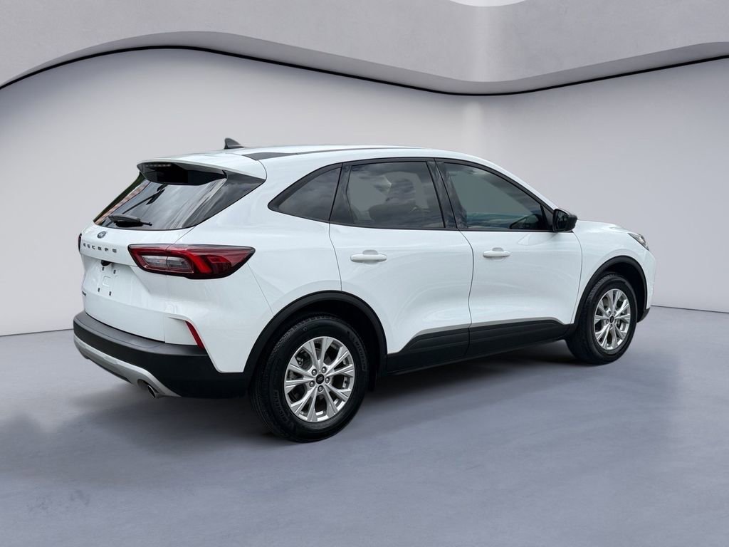 Used 2025 Ford Escape Active FWD image 5